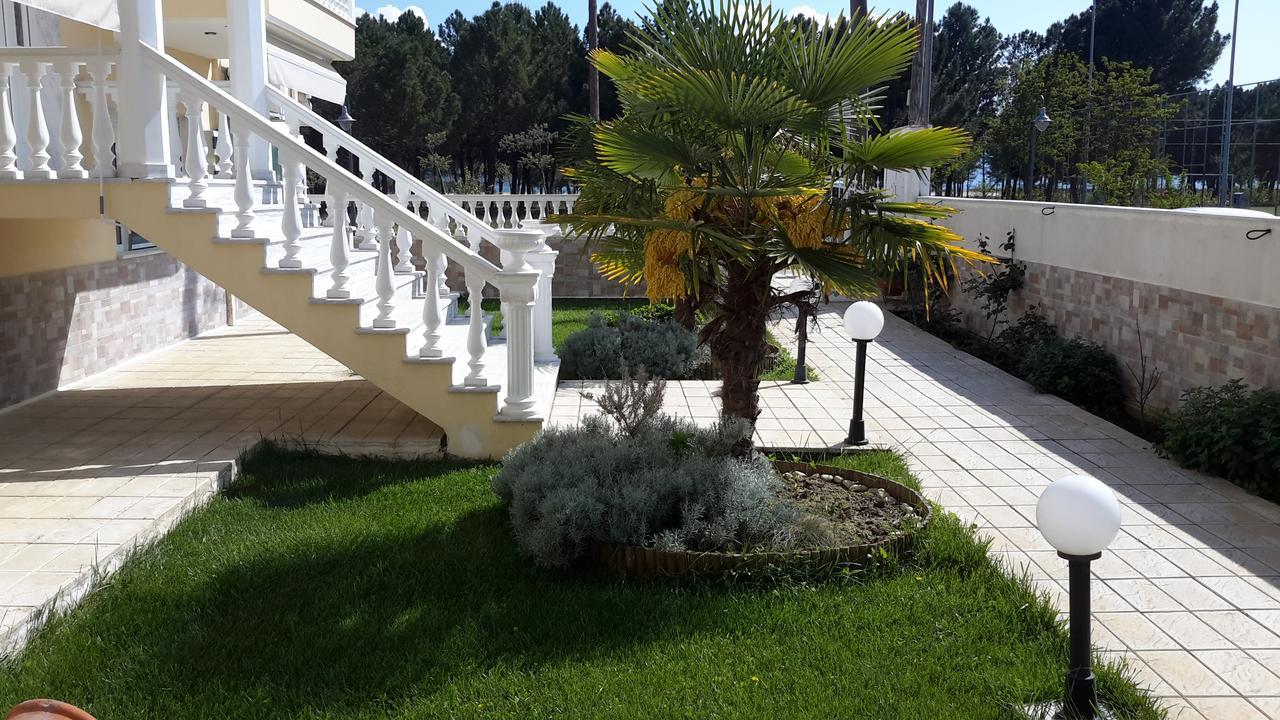 كيراموتي Irini Apartments المظهر الخارجي الصورة